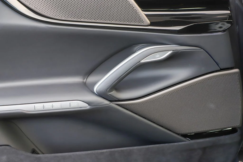 2025 Ferrari Purosangue Base - Photo 33