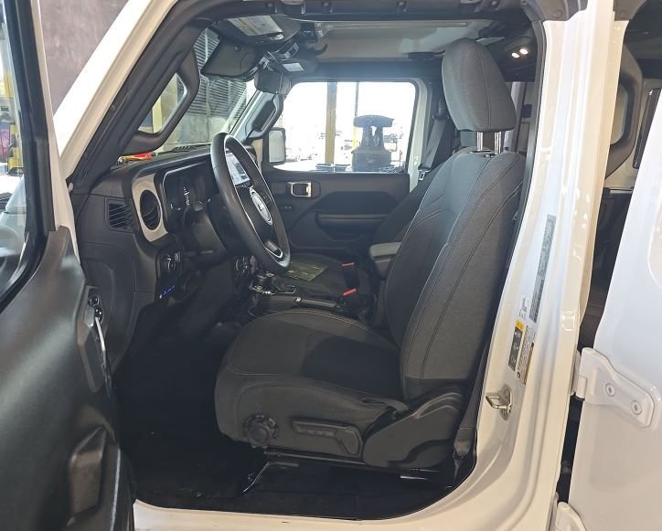 Used 2024 White Jeep Sport S 4xe image 6