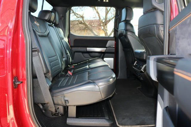 2023 Ford F-150 Platinum - Photo 17