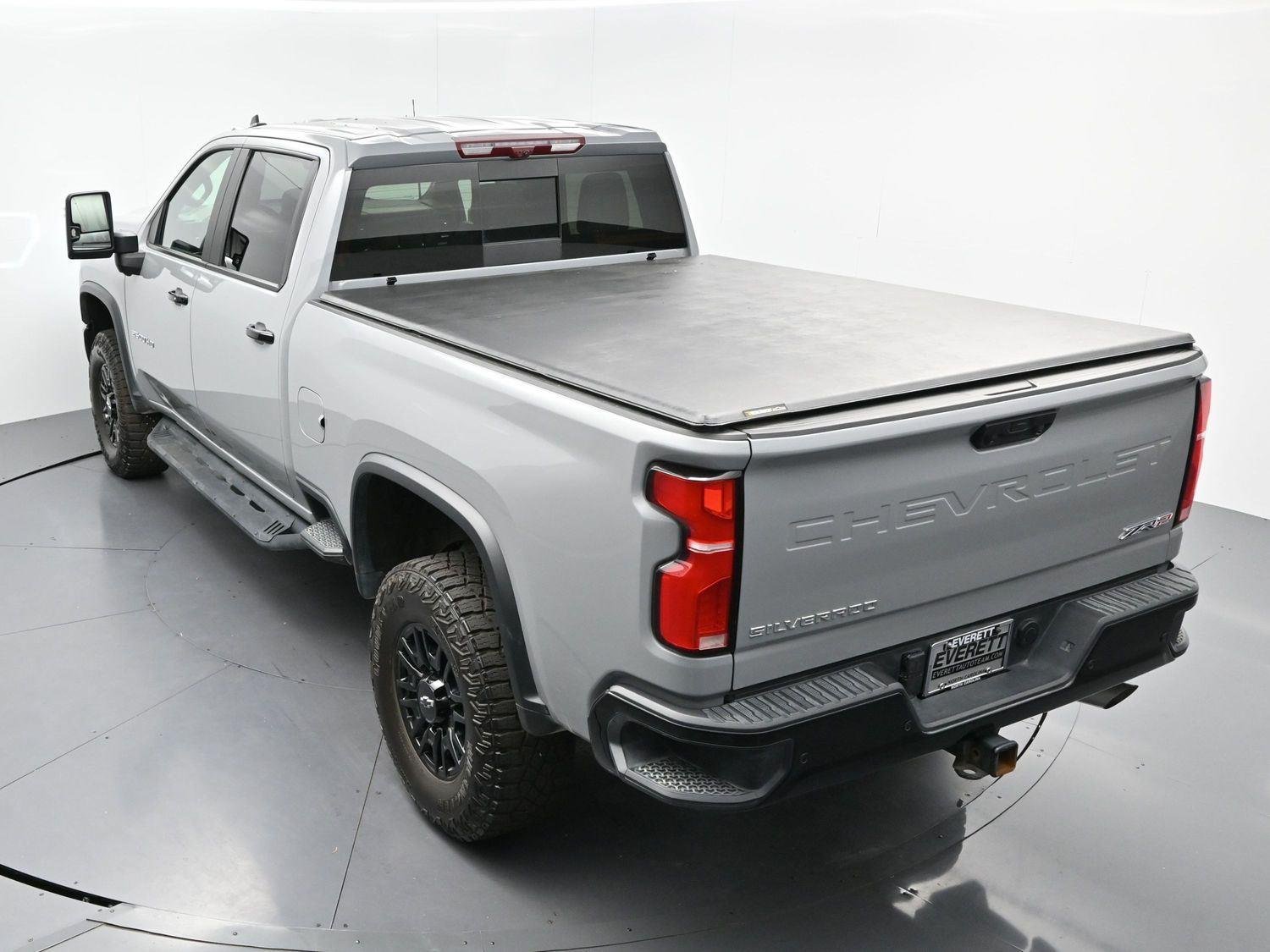 Used 2025 Slate Gray Metallic Chevrolet ZR2 image 37