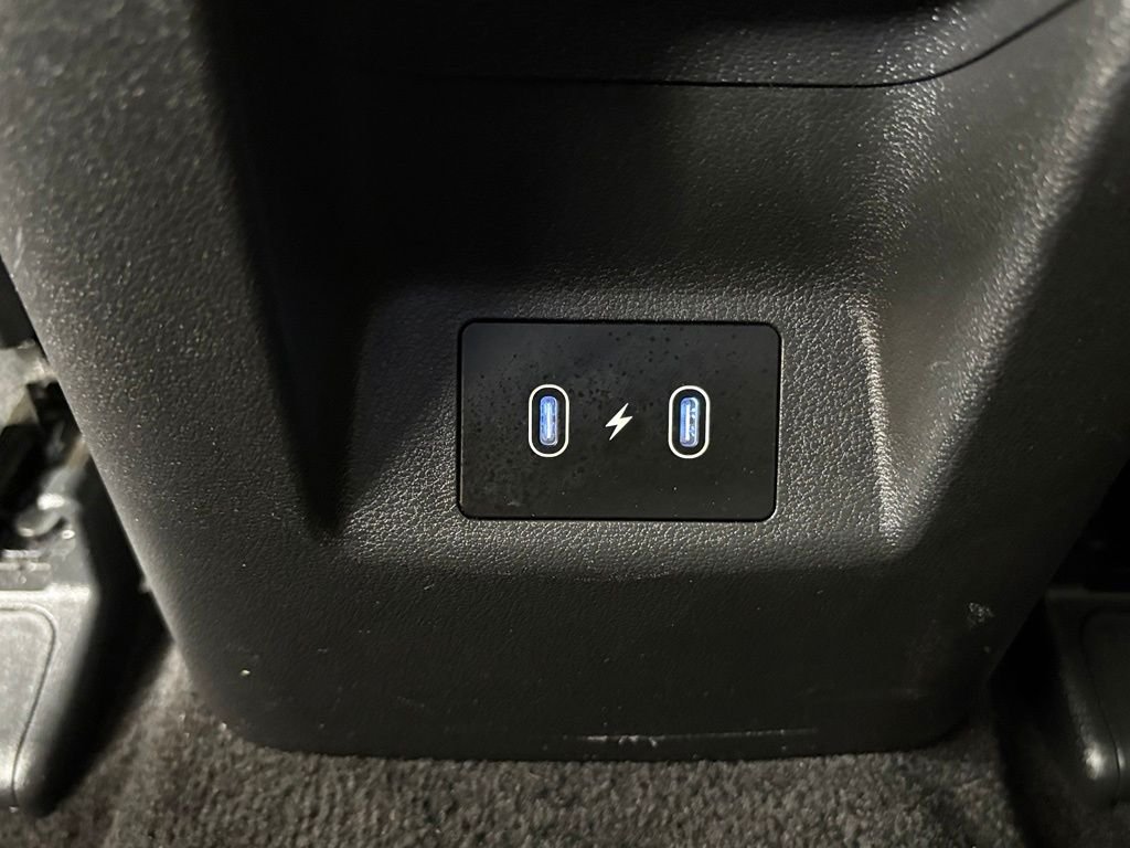 Used 2025 Silver Hyundai SEL image 36