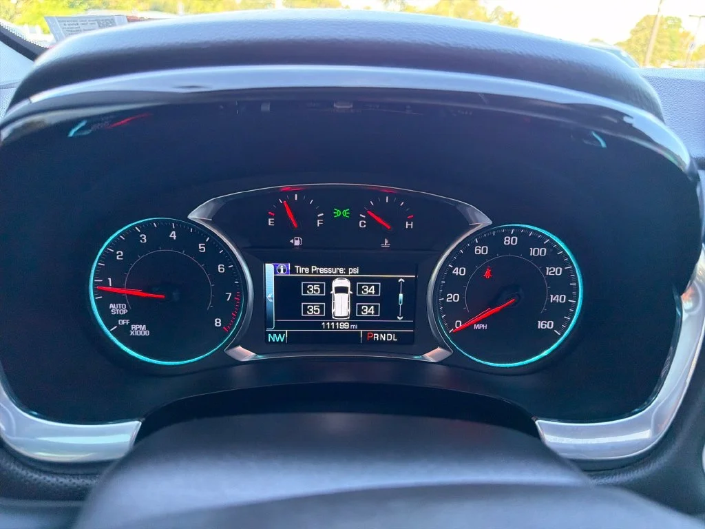 Used 2019 Black Chevrolet Premier image 16