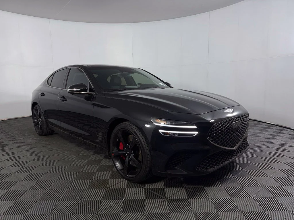 Used 2026 Black Genesis 3.3T Sport Prestige image 4