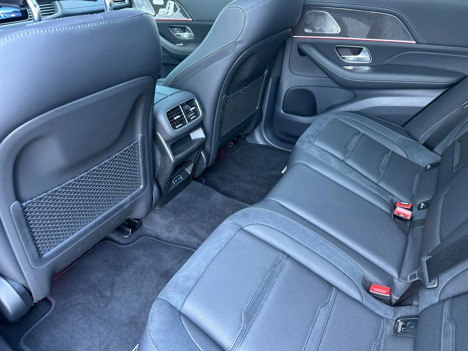 2025 Mercedes-Benz GLE AMG GLE63 S - Photo 12