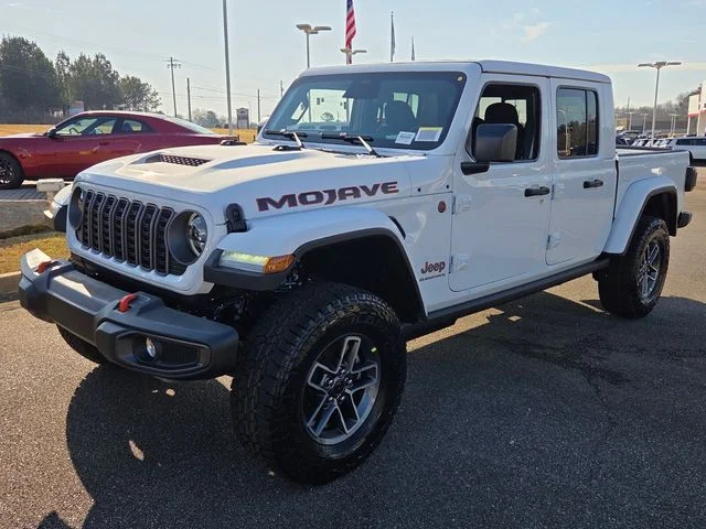 New 2026 Bright White Clear-Coat Exterior Paint Jeep Mojave image 3