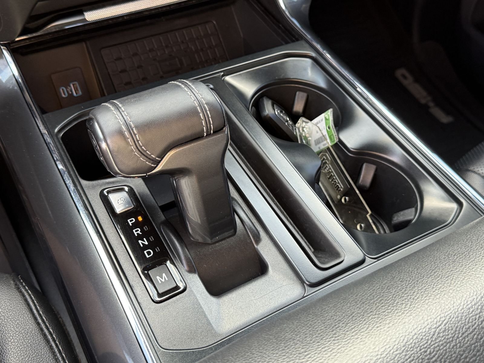 Used 2023 Gray Metallic Ford Lariat image 28