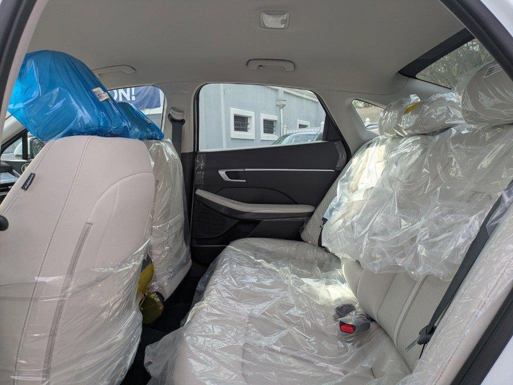 New 2026 White Hyundai SEL Sport image 12