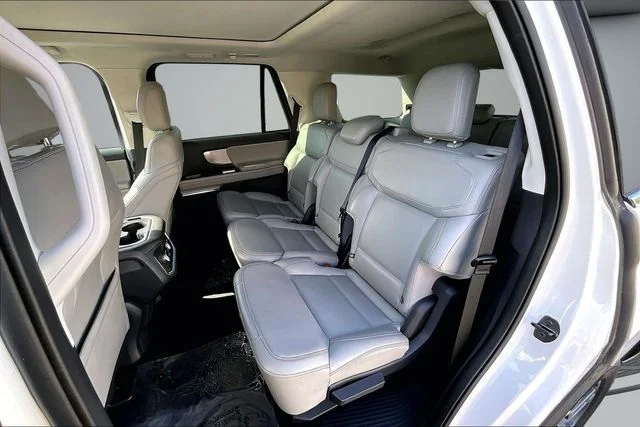 Used 2025 White Metallic Ford Active image 22