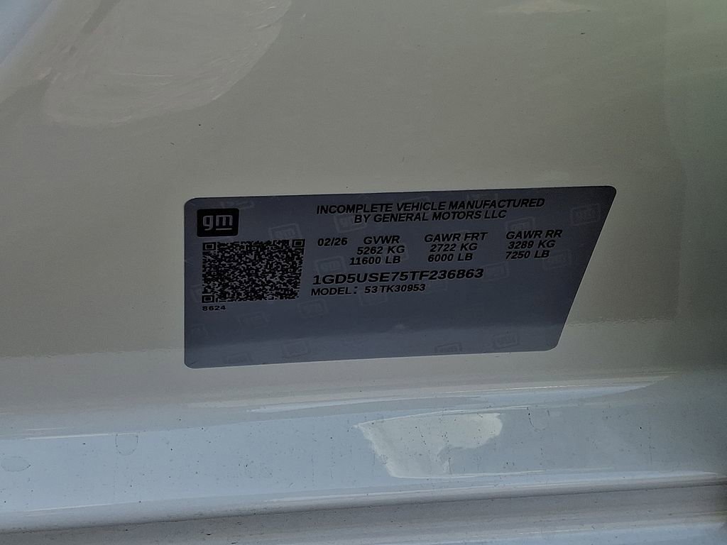 2026 GMC Sierra 3500HD Pro - Photo 11