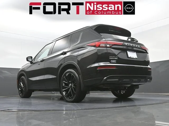 New 2026 Black Nissan Platinum image 43