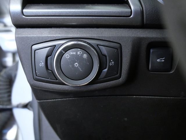 Used 2016 Silver Ford SE image 22