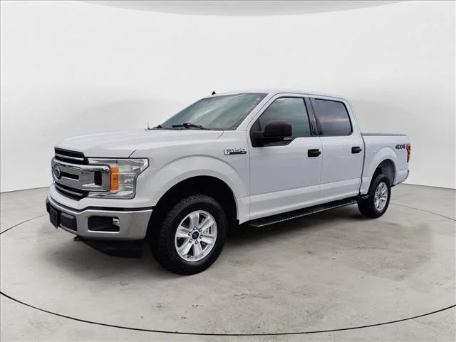 Used 2020 White Ford XLT image 1