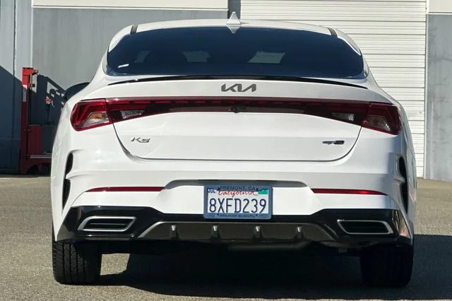 Used 2022 White Kia GT-Line image 5