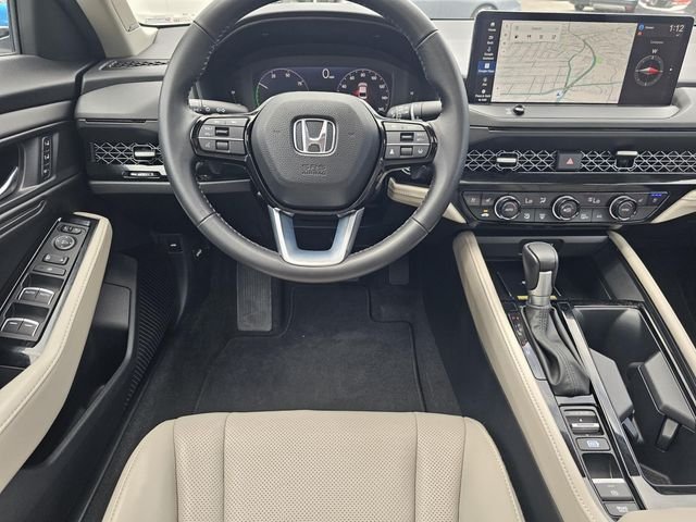 Used 2023 White Honda Touring image 18