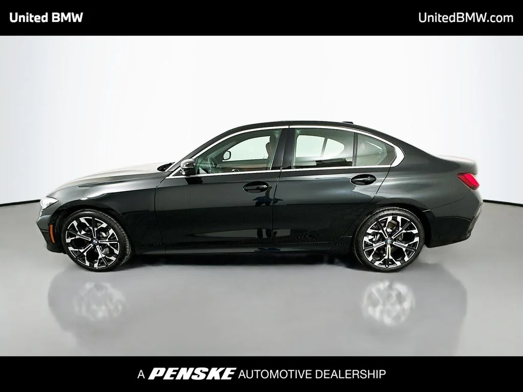 2025 BMW 3 Series 330i - Photo 8