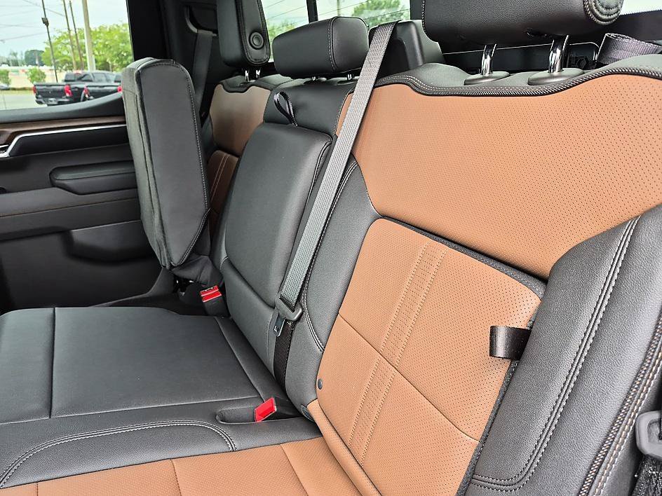 Used 2025 Sterling Gray Metallic Chevrolet High Country image 30