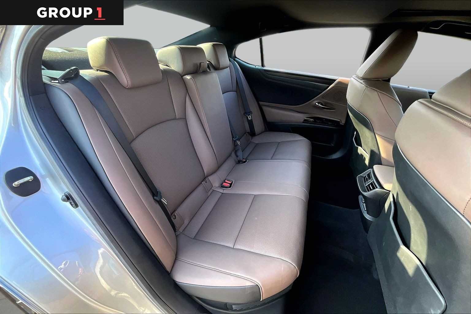 Used 2025 Iridium Lexus  image 17