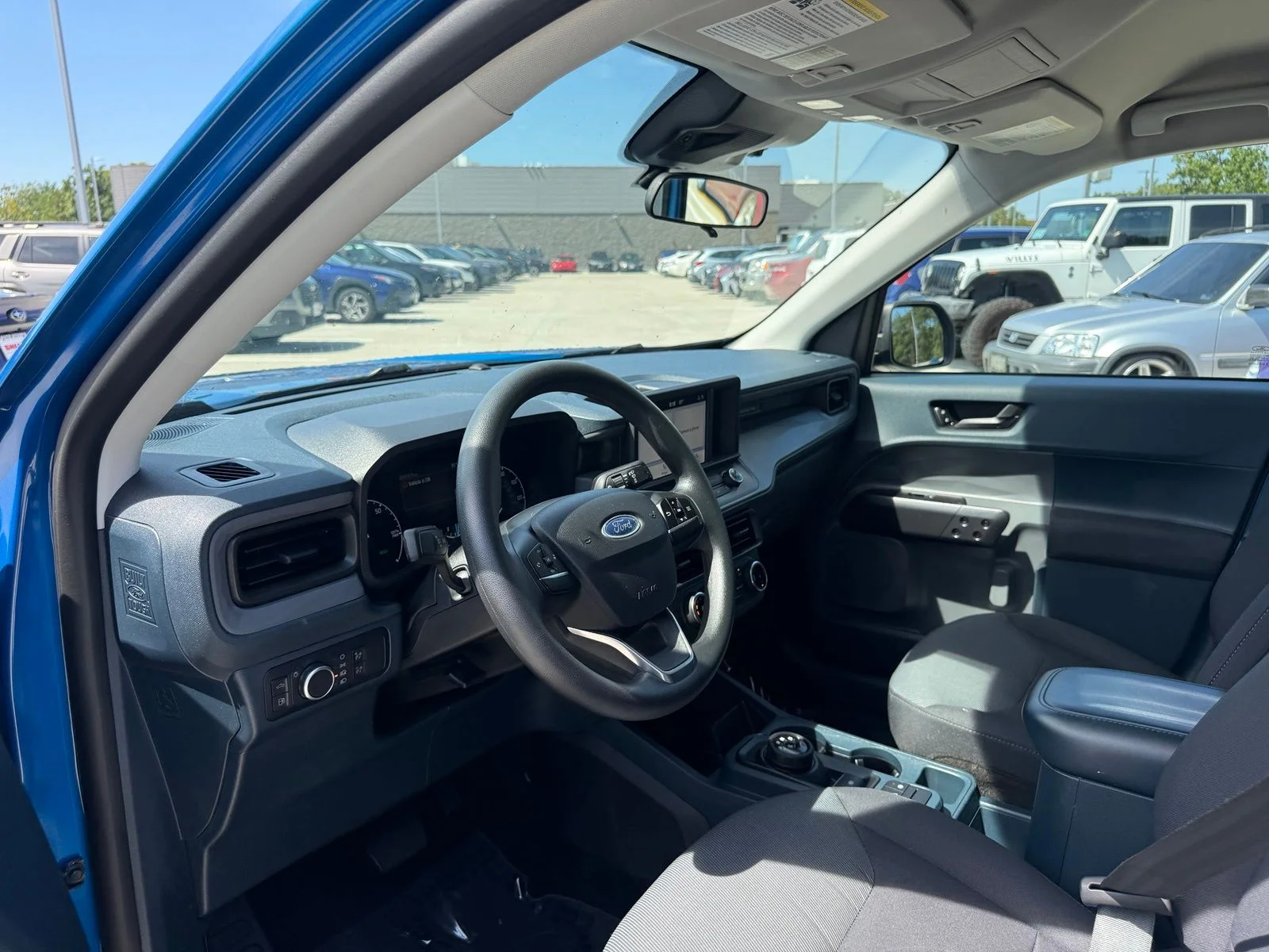 Used 2022 Blue Ford XL image 9