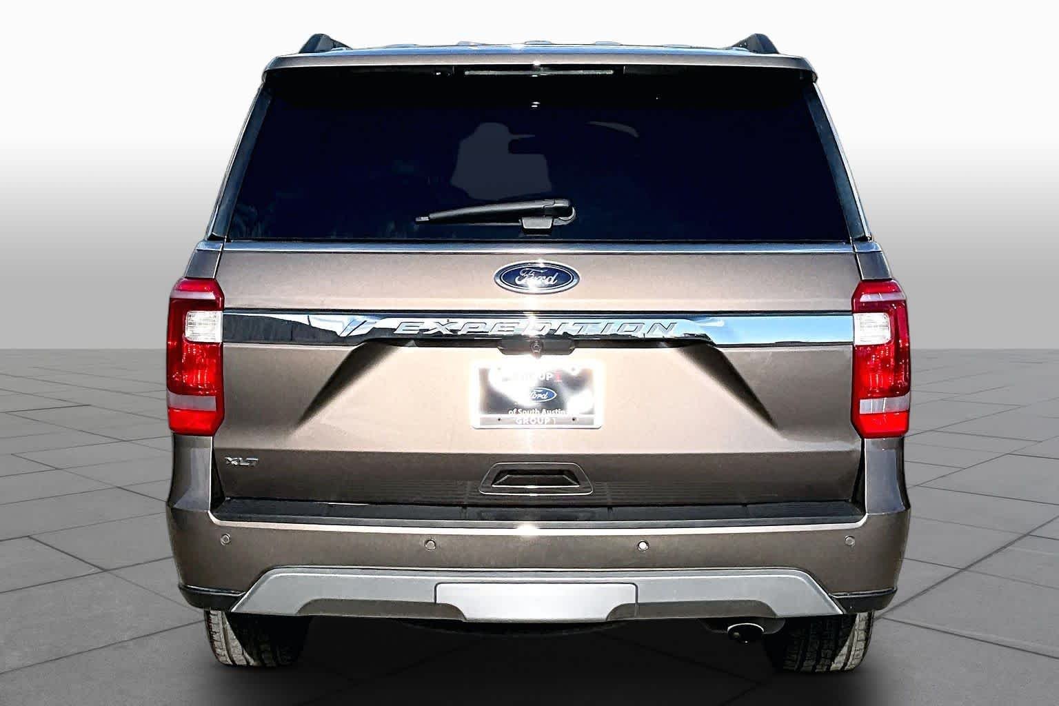 Used 2019 Stone Gray Ford XLT image 7