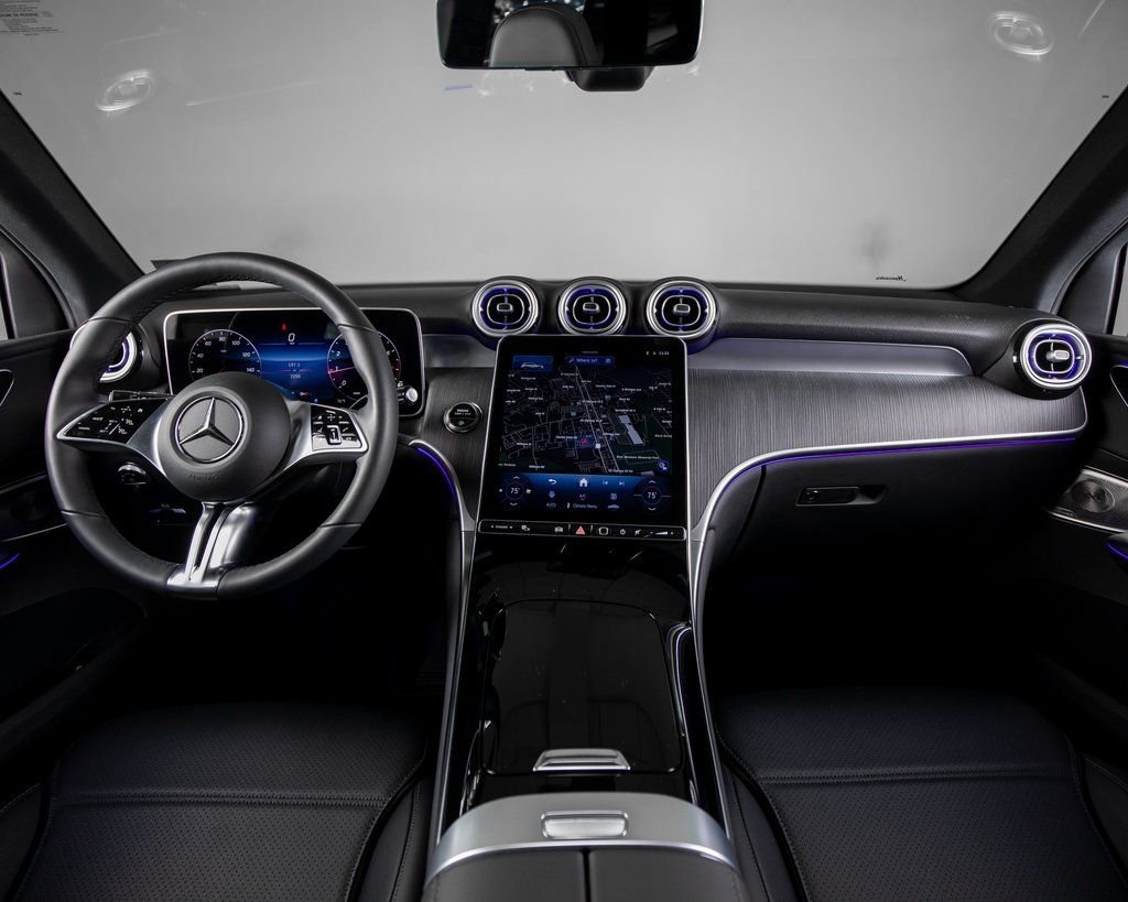 Used 2026 Black Mercedes-Benz GLC 300 image 7