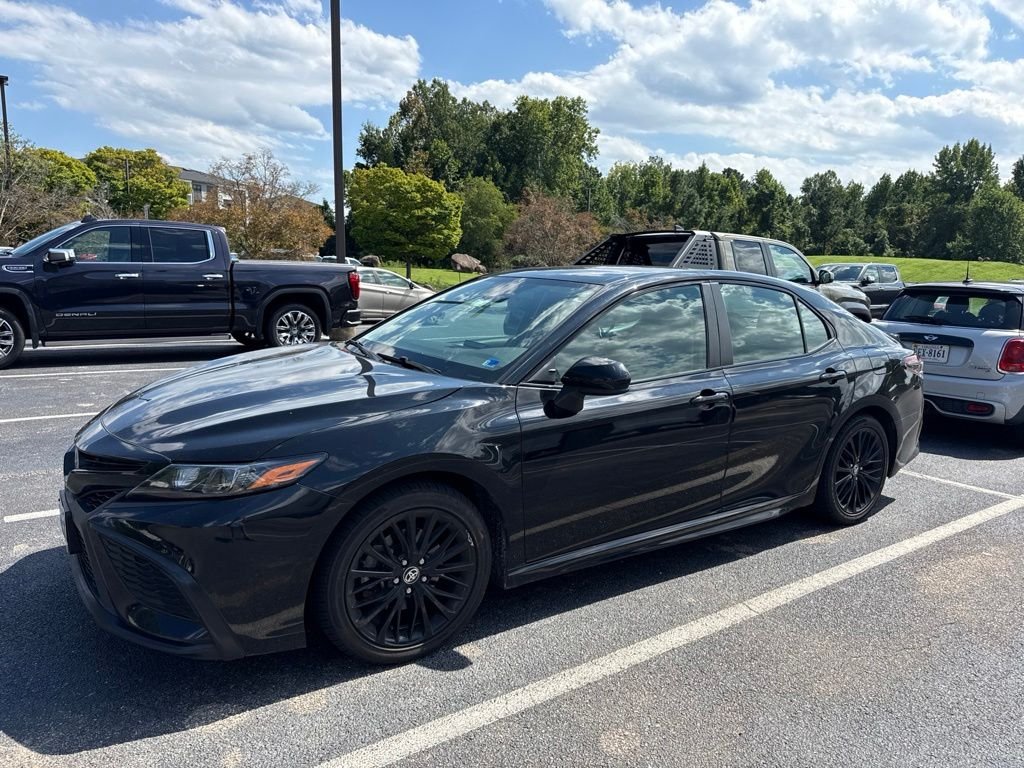 Used 2021 Black Toyota SE Nightshade image 4