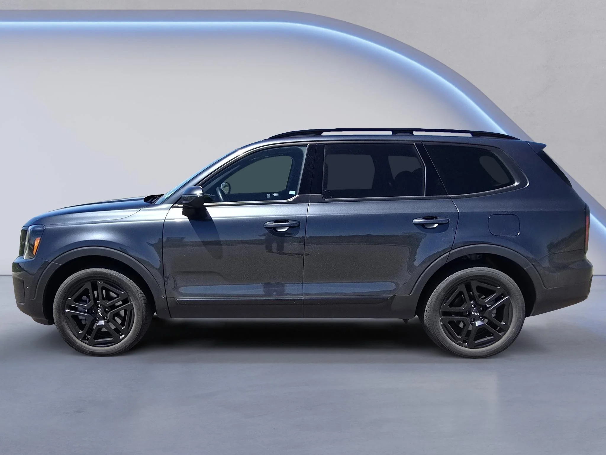 Used 2024 Gravity Gray Kia EX X-Line image 2