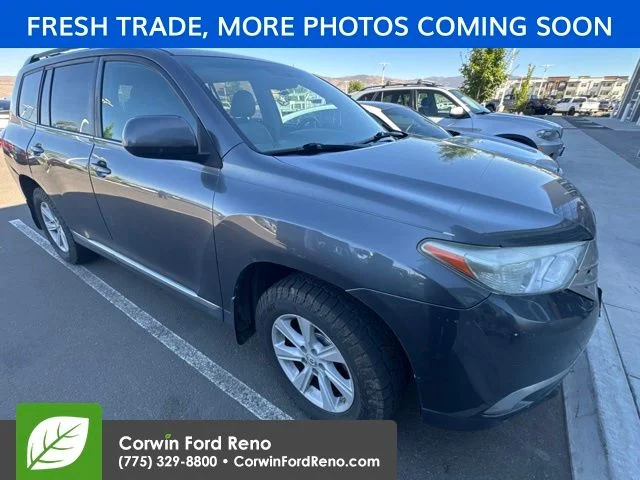 2013 Toyota Highlander SE