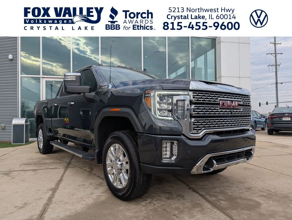 2023 GMC Sierra 4WD Crew Cab Standard Box Denali's photo