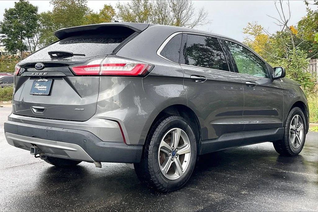 Used 2022 Gray Ford SEL image 13