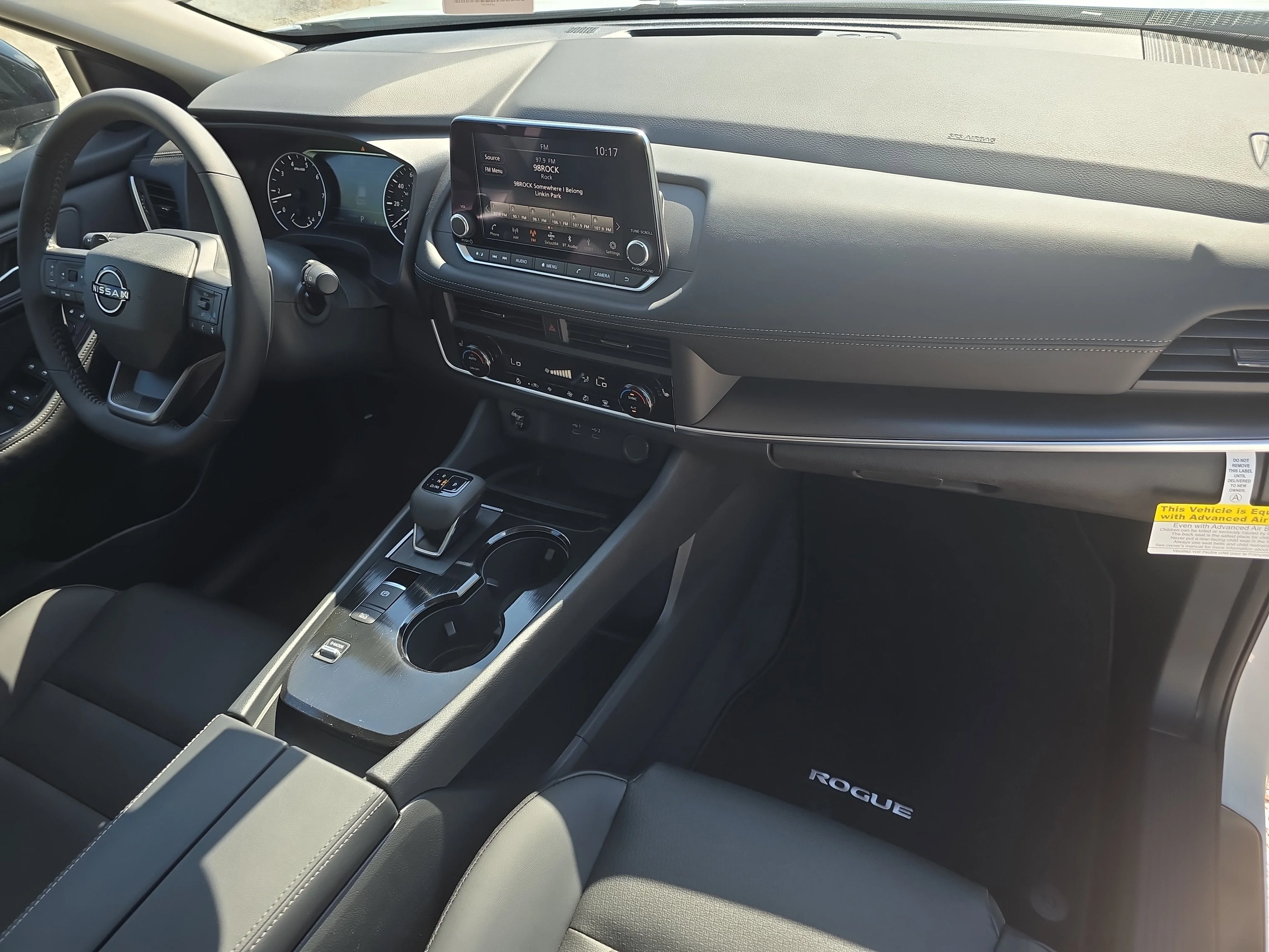 New 2026 Everest White Pearl TriCoat Nissan Dark Armor™ image 12