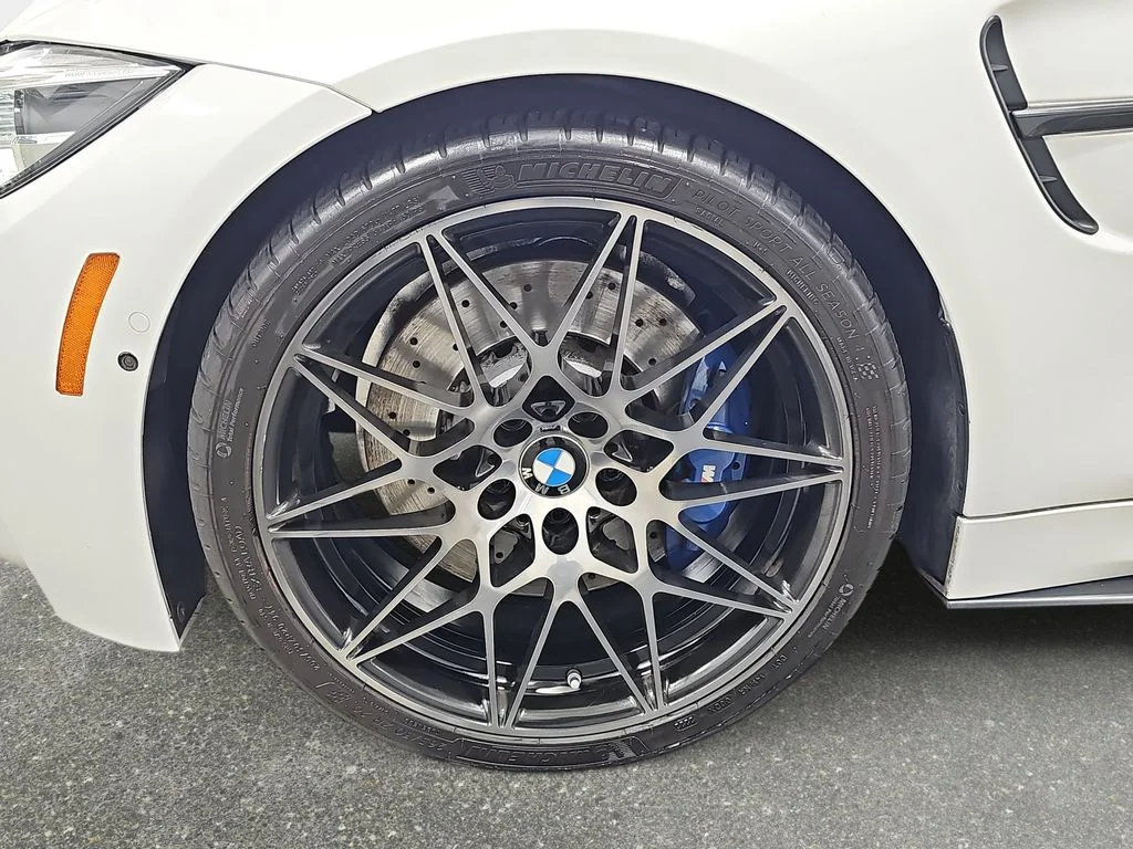 Used 2018 White BMW Base image 33