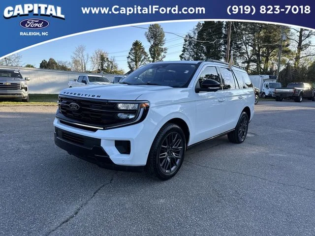 Used 2025 White Ford Platinum image 1