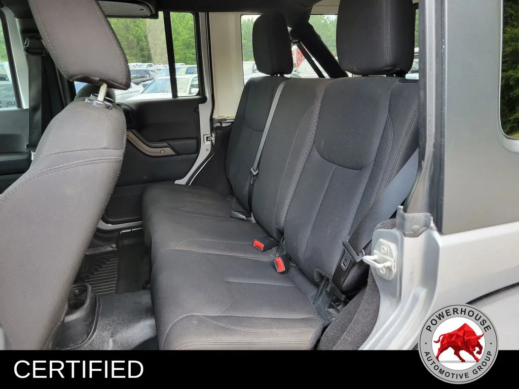 Used 2016 Silver Jeep Unlimited Sport image 16