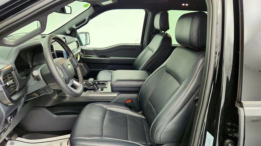Used 2025 Agate Black Metallic Ford LARIAT 4WD SuperCrew 5.5