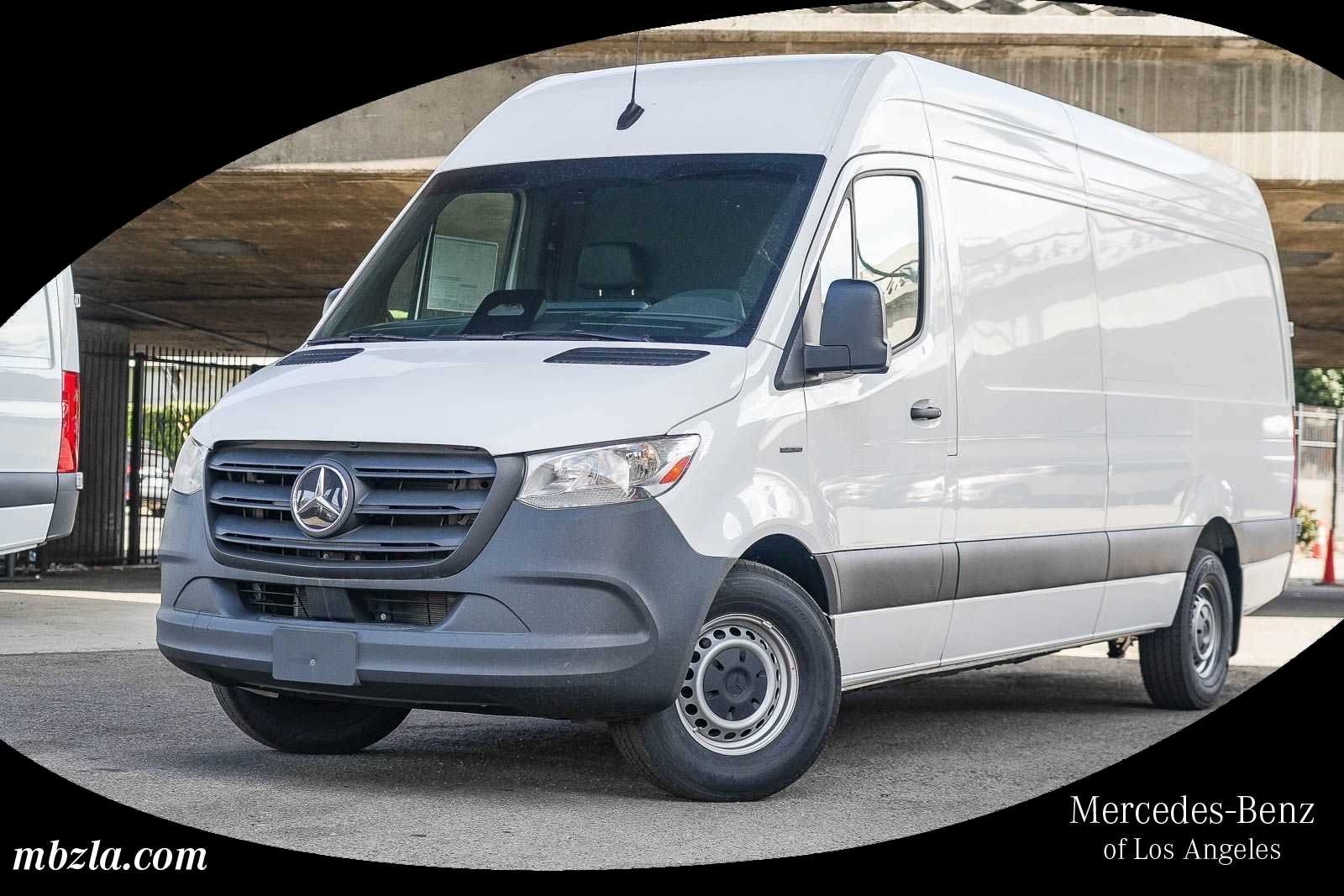 2025 Mercedes-Benz eSprinter Cargo Van Cargo 170WB High Roof 113kw Battery RWD HO Motor