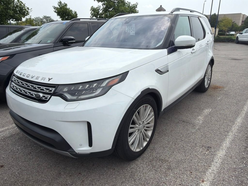 Used 2018 Fuji White Land Rover HSE Luxury image 1