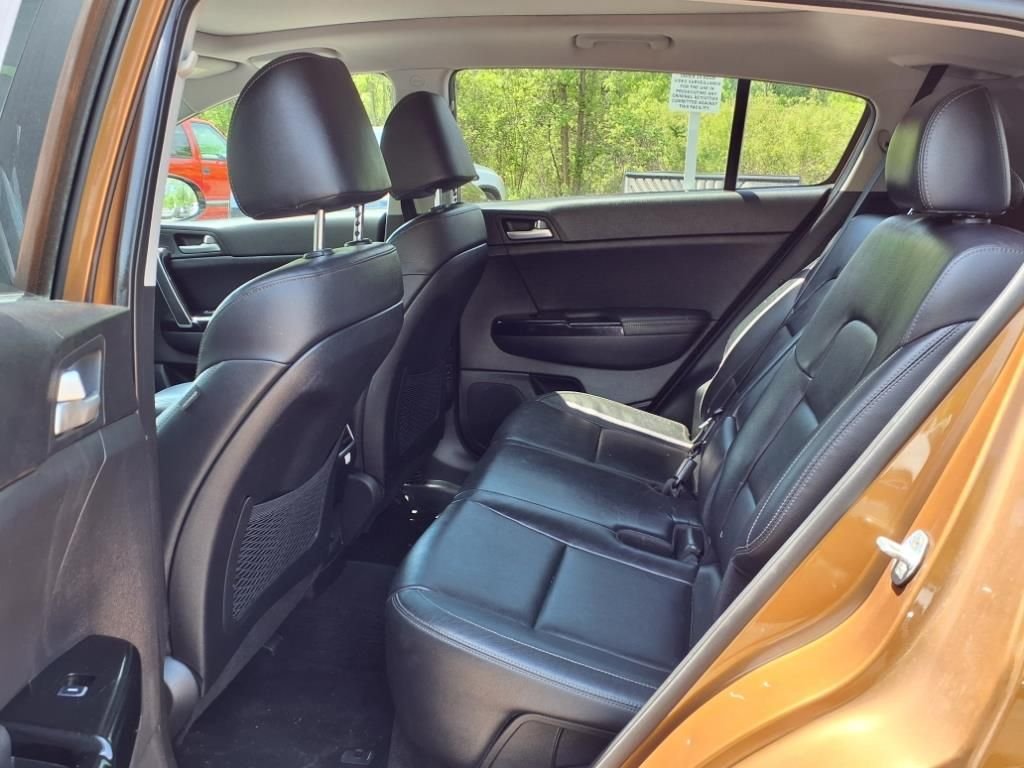 Used 2019 Brown Kia EX image 11