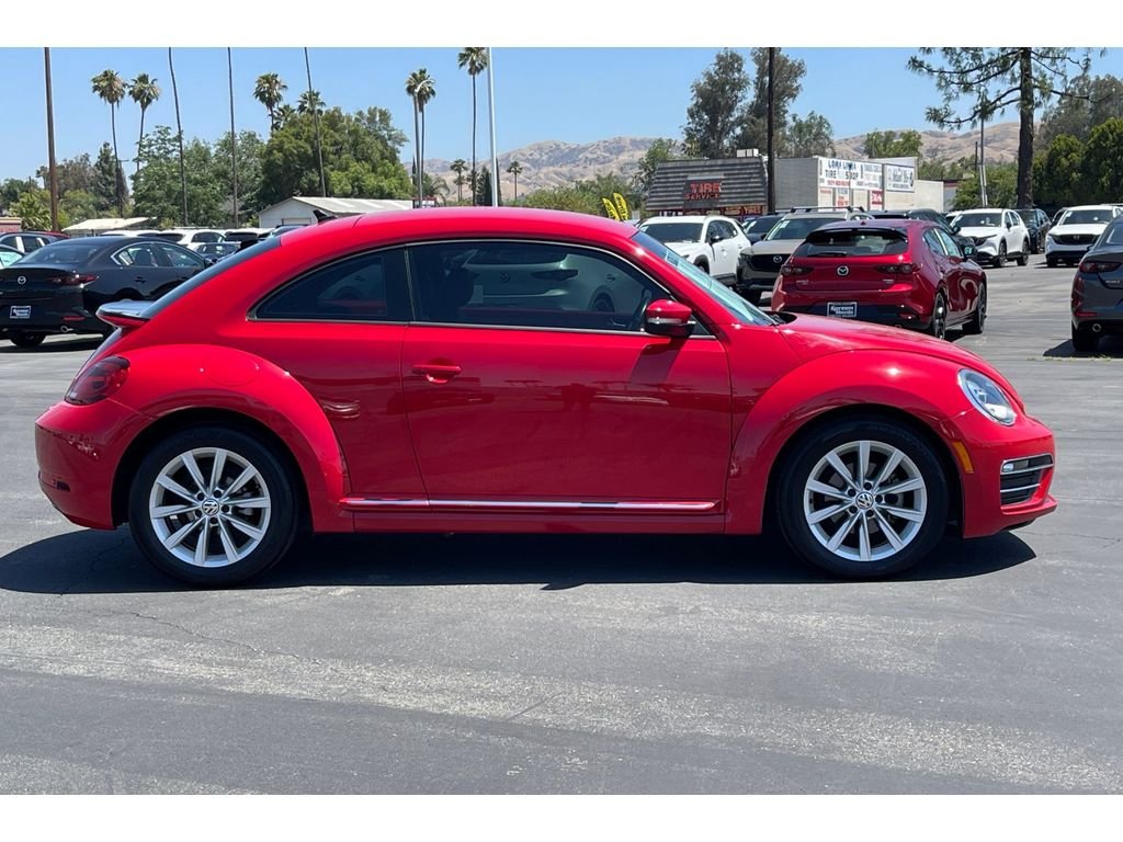Used 2017 Tornado Red Volkswagen 1.8T SE image 7