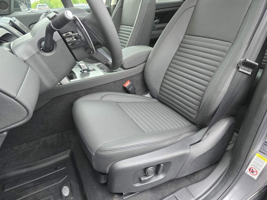 New 2025 Eiger Grey Land Rover S image 26