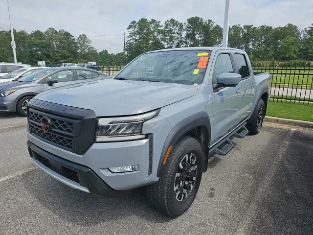 2023 Nissan Frontier PRO-4X Crew Cab 4X4's photo