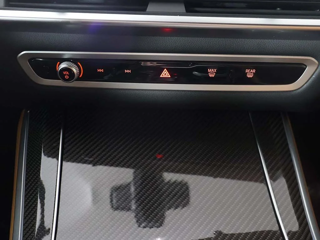 Used 2025 Green BMW M60i image 51