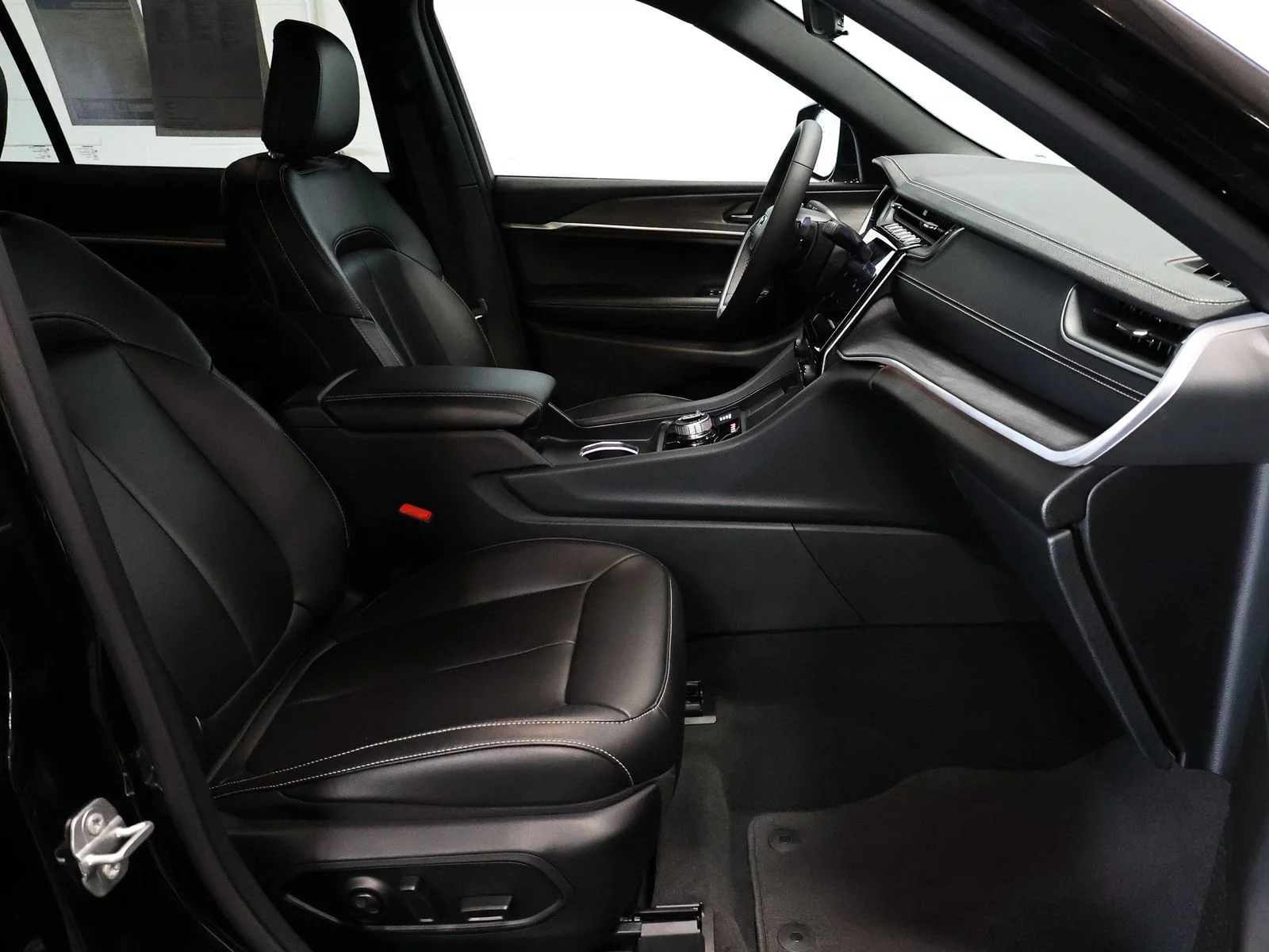 2025 Jeep Grand Cherokee L Limited - Photo 23