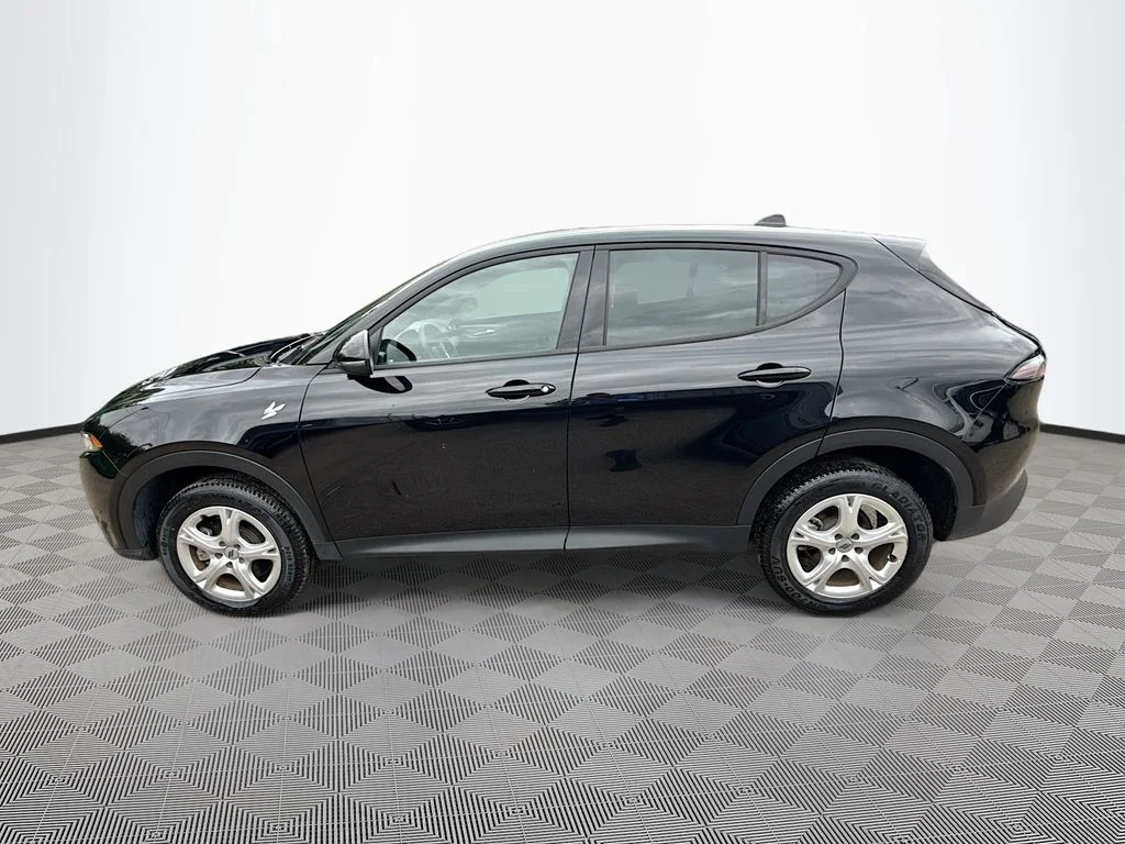 Used 2024  Dodge GT image 9