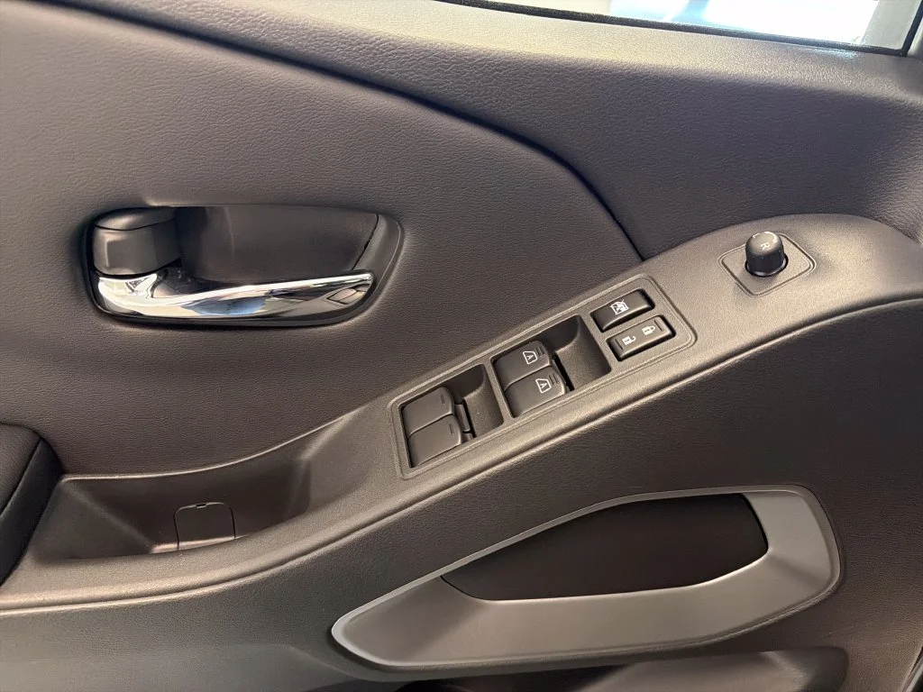 New 2027  Nissan SV image 12