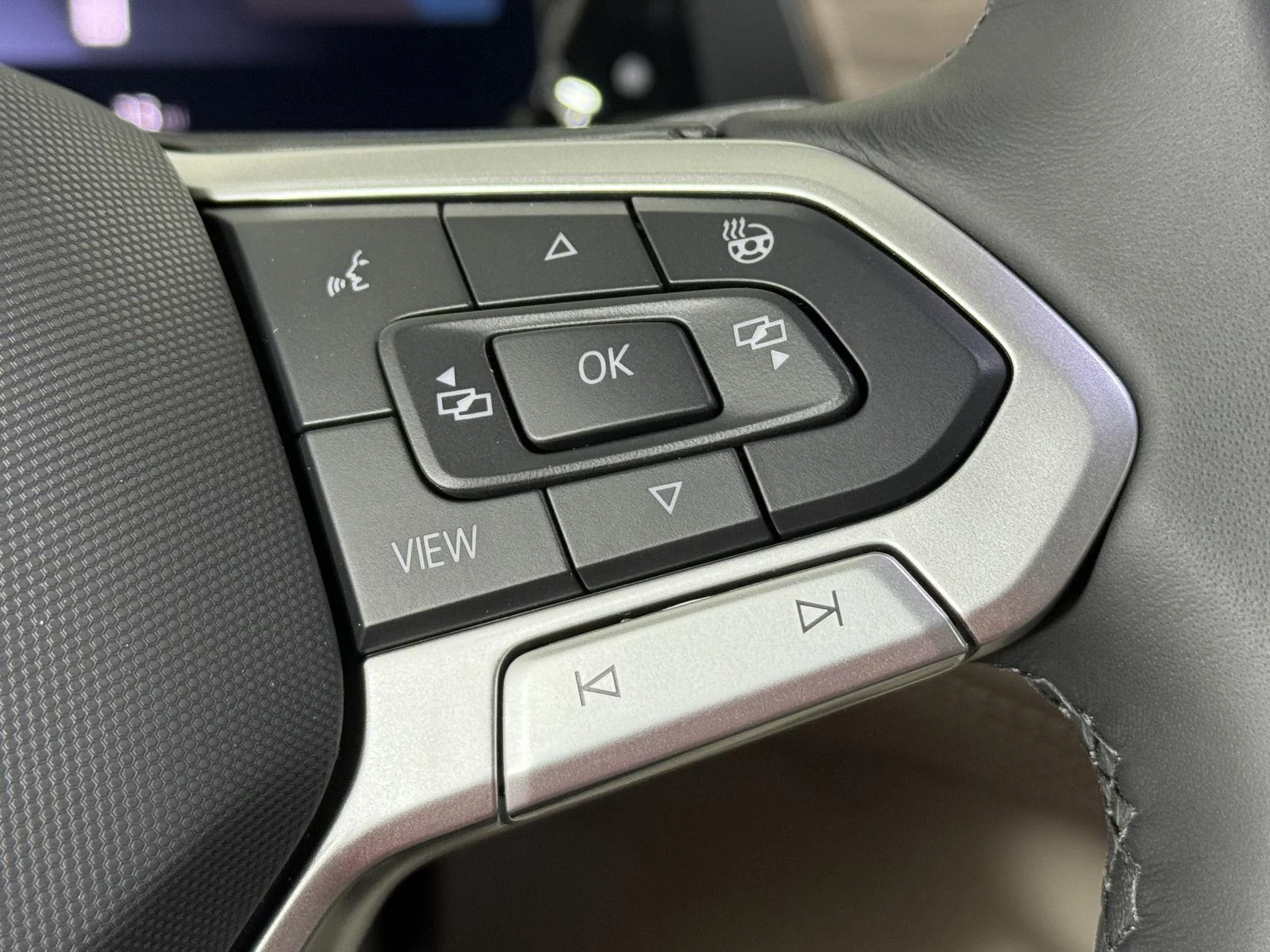 New 2026 Pure Gray Volkswagen 2.0T SEL Premium R-Line image 27
