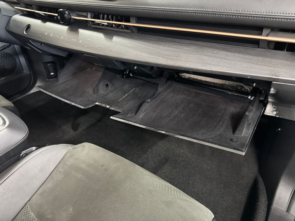 Used 2023 Gun Metallic Nissan ENGAGE image 29