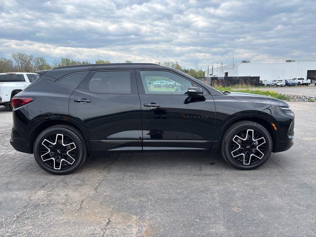 Used 2023 Black Chevrolet RS image 8