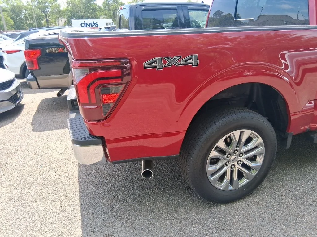 Used 2024 Red Ford Lariat image 5