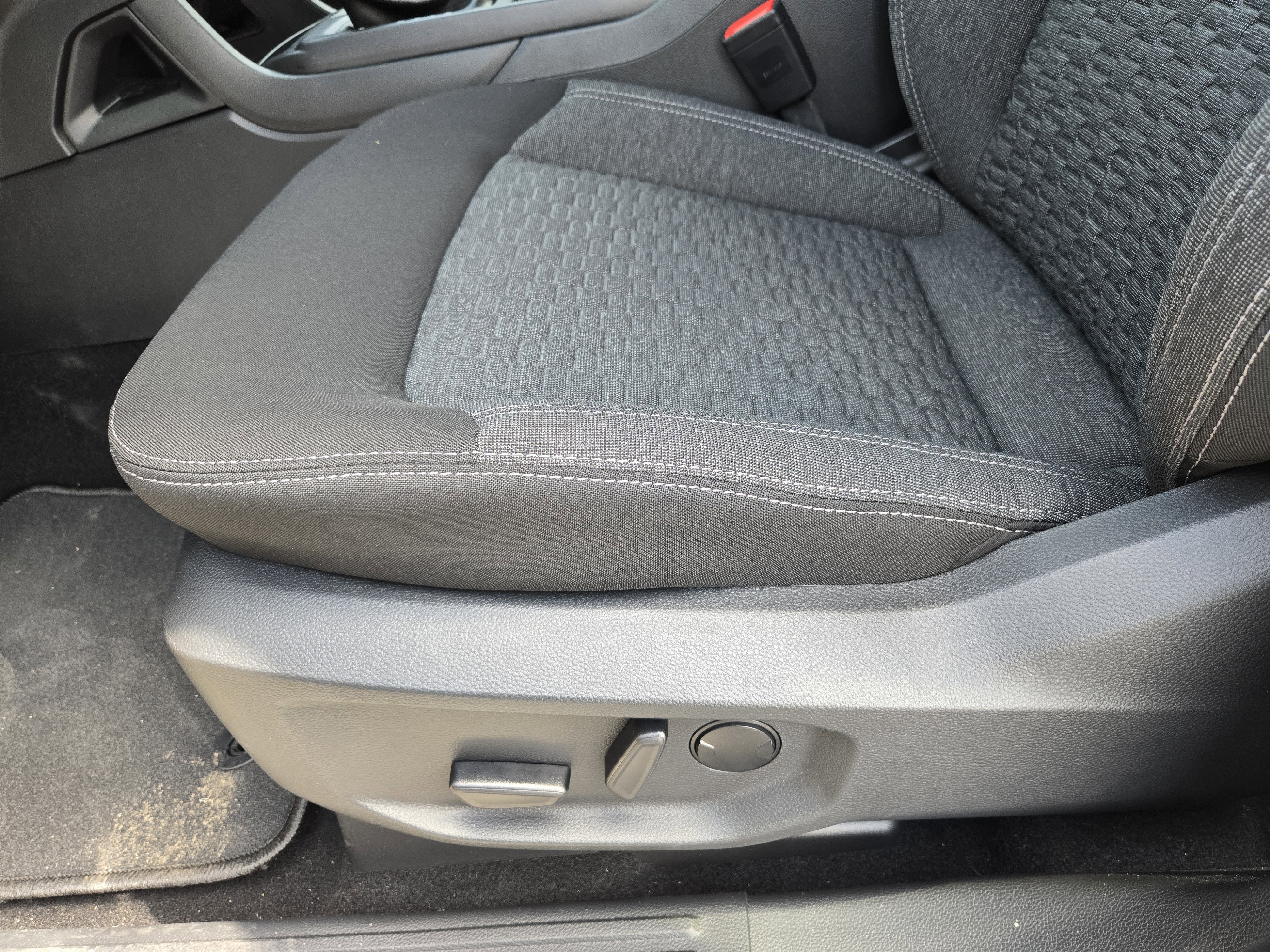 New 2026 Beige Ford XLT image 16