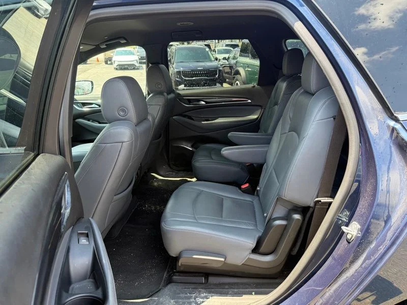 Used 2023 Blue Buick Essence image 9